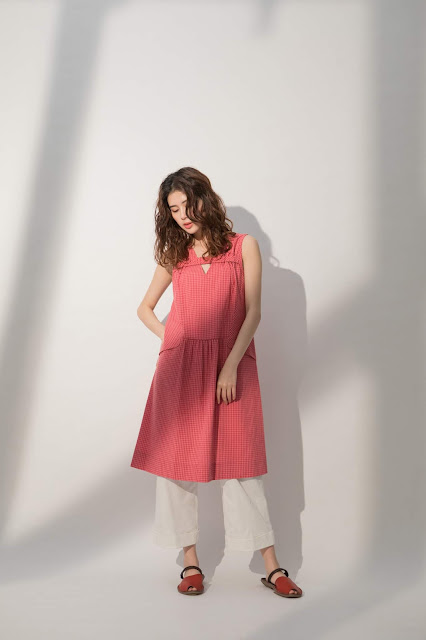 屋頂上的長餐桌背心洋裝-莓果(桃格)模特兒實穿