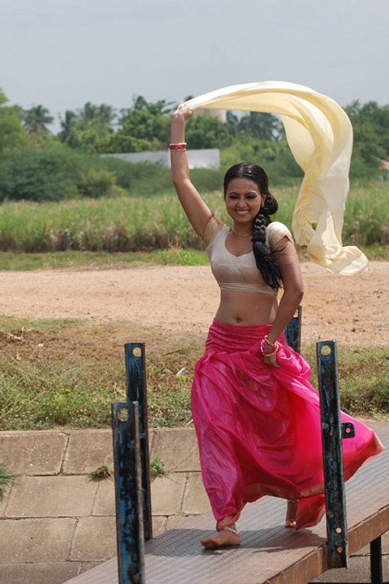 Hot Actress Sana Khan In Saree Blouse Photos Indian Film Actresses Hot And Sexy Photos