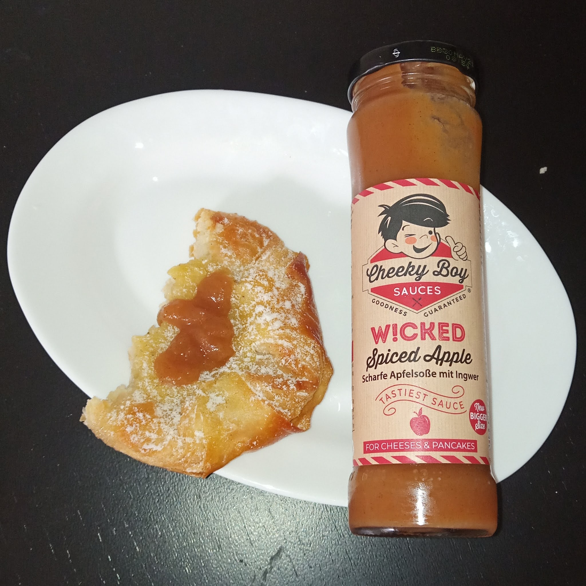 Supersupergirl's Food Reviews [Review] Sainsbury's Danish Vanilla Crown