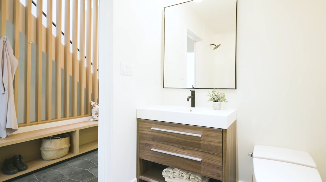 30 Interior Design Photos vs. 48 Boston Ave #3, Toronto Luxury Townhouse Tour