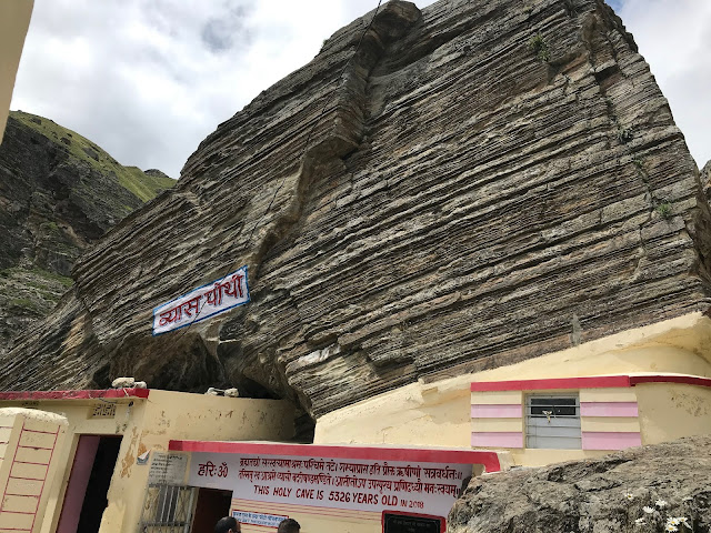 As the name suggest, Ved Vyas the renowned scholar lived in this Cave while composing the four Vedas.. Vyas Gufa is a holy cave 5326 years old (as of 2018).This Cave is also believed to be the place where Sage Vyas composed the “Mahabharata” epic with the help of Lord Ganesha. A distinctive feature of this Cave is its roof, it resembles the pages of the Holy books that Mahrishi Ved Vyas created hence giving it the name “Vyas Pothi”. There is a small shrine in the Cave dedicated to Mahrishi Ved Vyas.