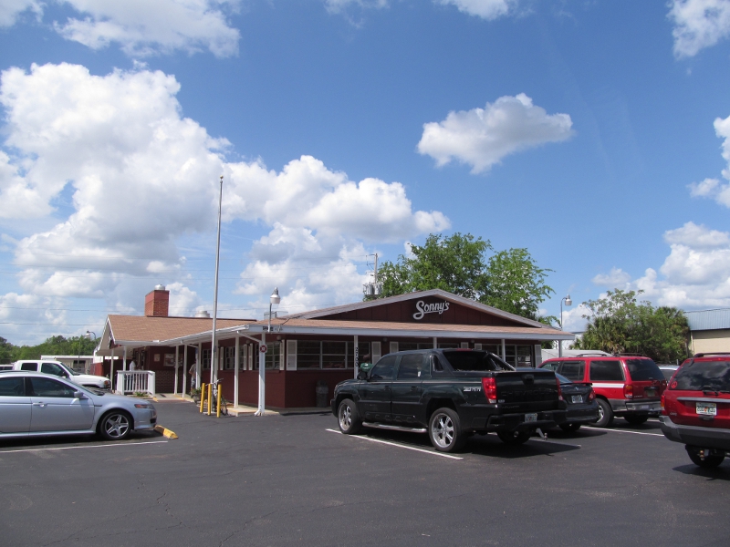 Watch Me Eat Sonny's Real Pit BarBQ in Gainesville, FL