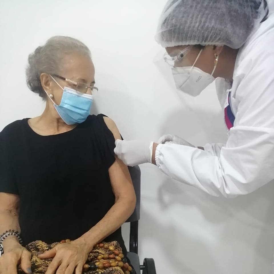 https://www.notasrosas.com/Vacunación Covid-19 en La Guajira: inmunizan población de 40 a 44 años