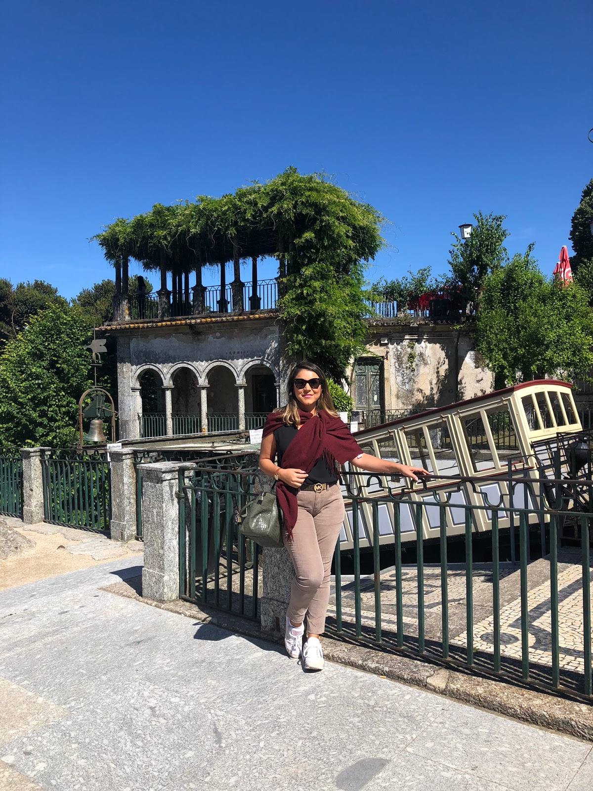 Braga e suas belezas, e Guimarães, com mais de mil anos de história em Portugal Braga e suas belezas, e Guimarães, com mais de mil anos de história em Portugal