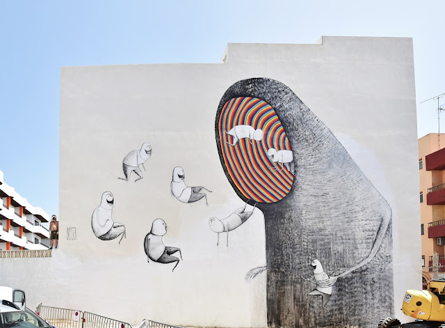 Bisser recently spent some time on the lovely island of Ibiza where he was invited to paint for the latest edition of the always excellent Bloop Festival.