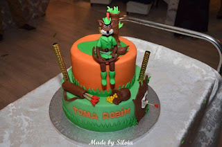 Tort de botez si candy bar cu tema "Robin Hood"