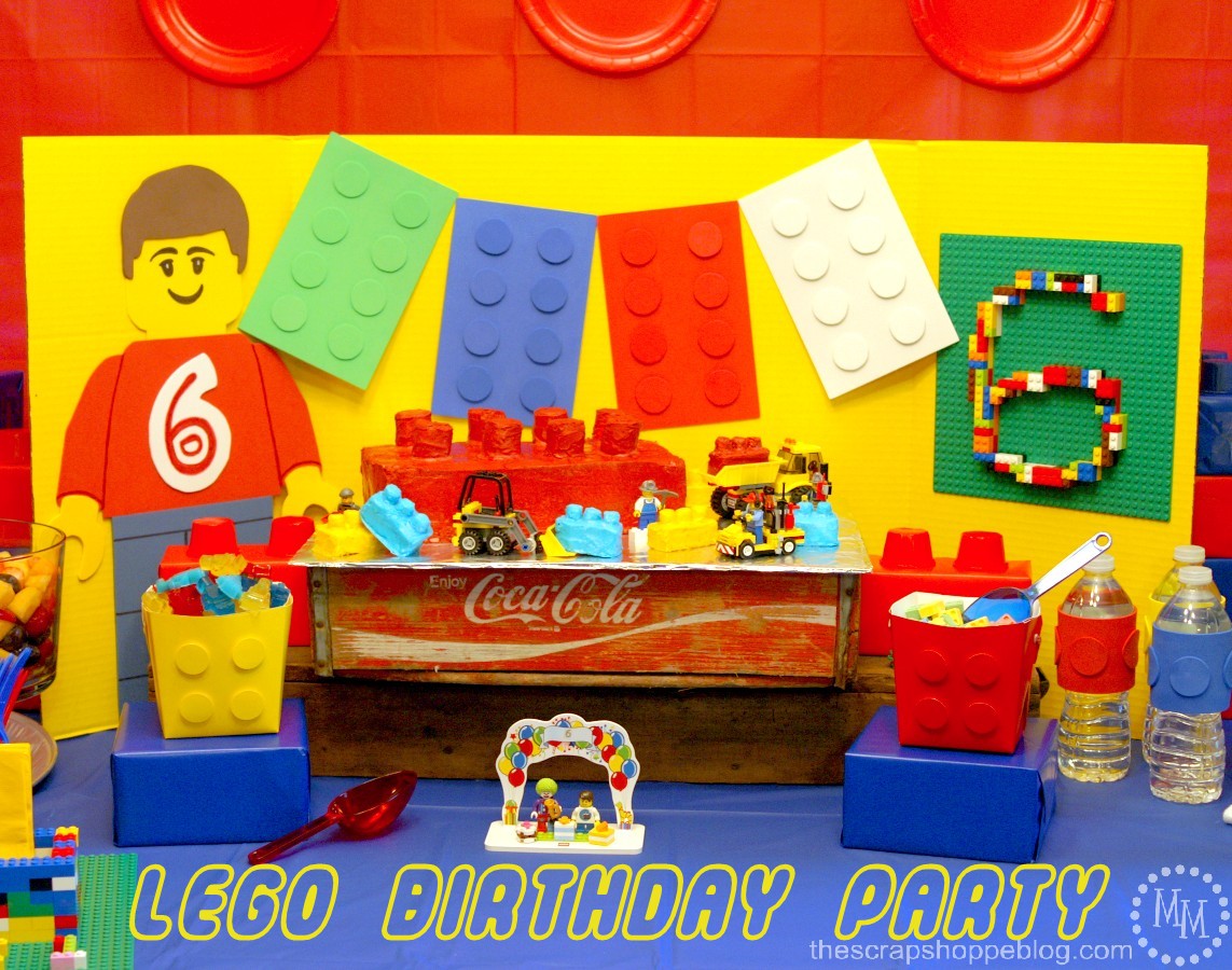 LEGO Birthday Party table