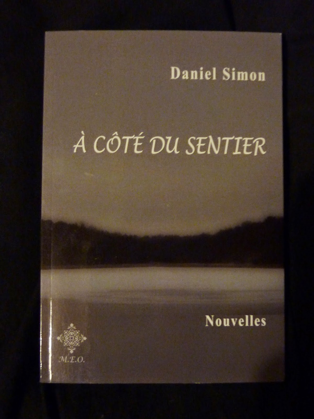 A côté du sentier - Daniel Simon