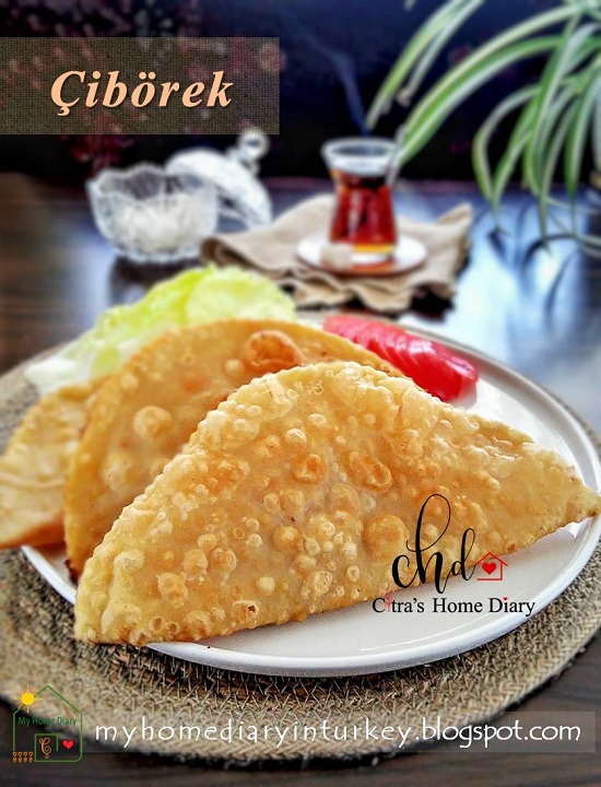 (Çiğ) Çibörek / Turkish food recipe; mincemeat stuffed fried meat turnover | Çitra's Home Diary. #çibörektarifi #turkishfoodrecipe #turkishfoodphotography #turkishcuisine #turnoverecipe #resepmasakanturki #friedpastry