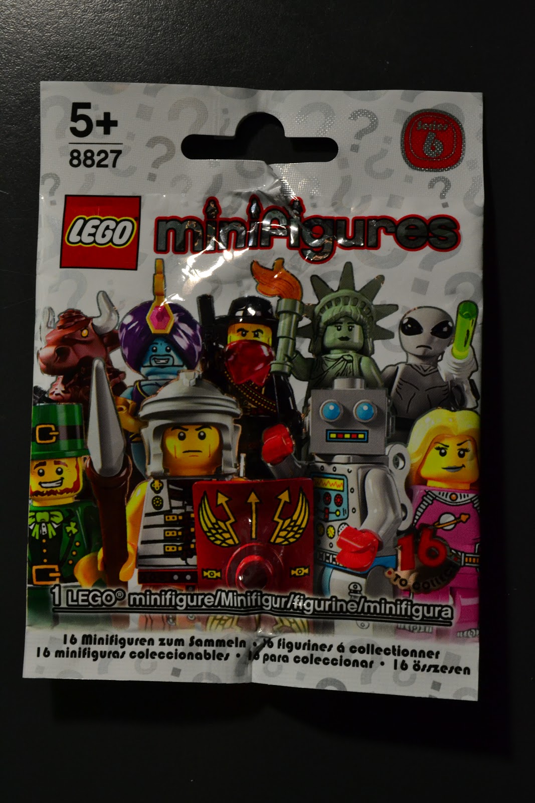 Totally Toys: LEGO Minifigures Series 6