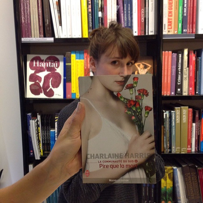 40 Hilarious Pictures That Show What Bookstore Employees Do When They're Bored 40 Hilarious Pictures That Show What Bookstore Employees Do When They're Bored