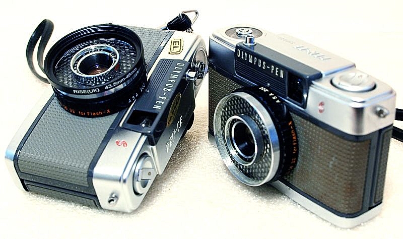 ImagingPixel: Olympus Pen EE-S 35mm Half-Frame Film Camera