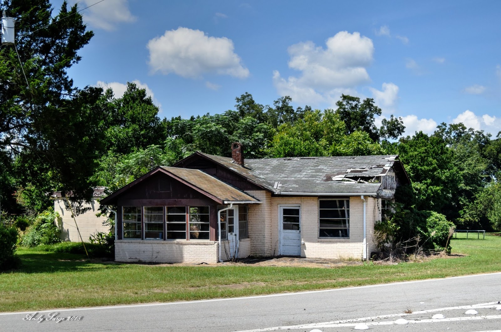 Old House or Store in Davisboro