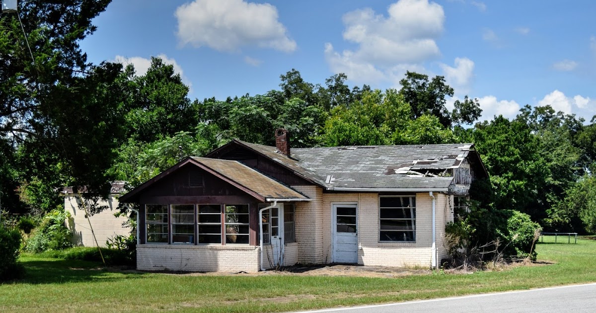 Old House or Store in Davisboro