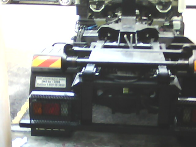isuzu roro mechanism rear view