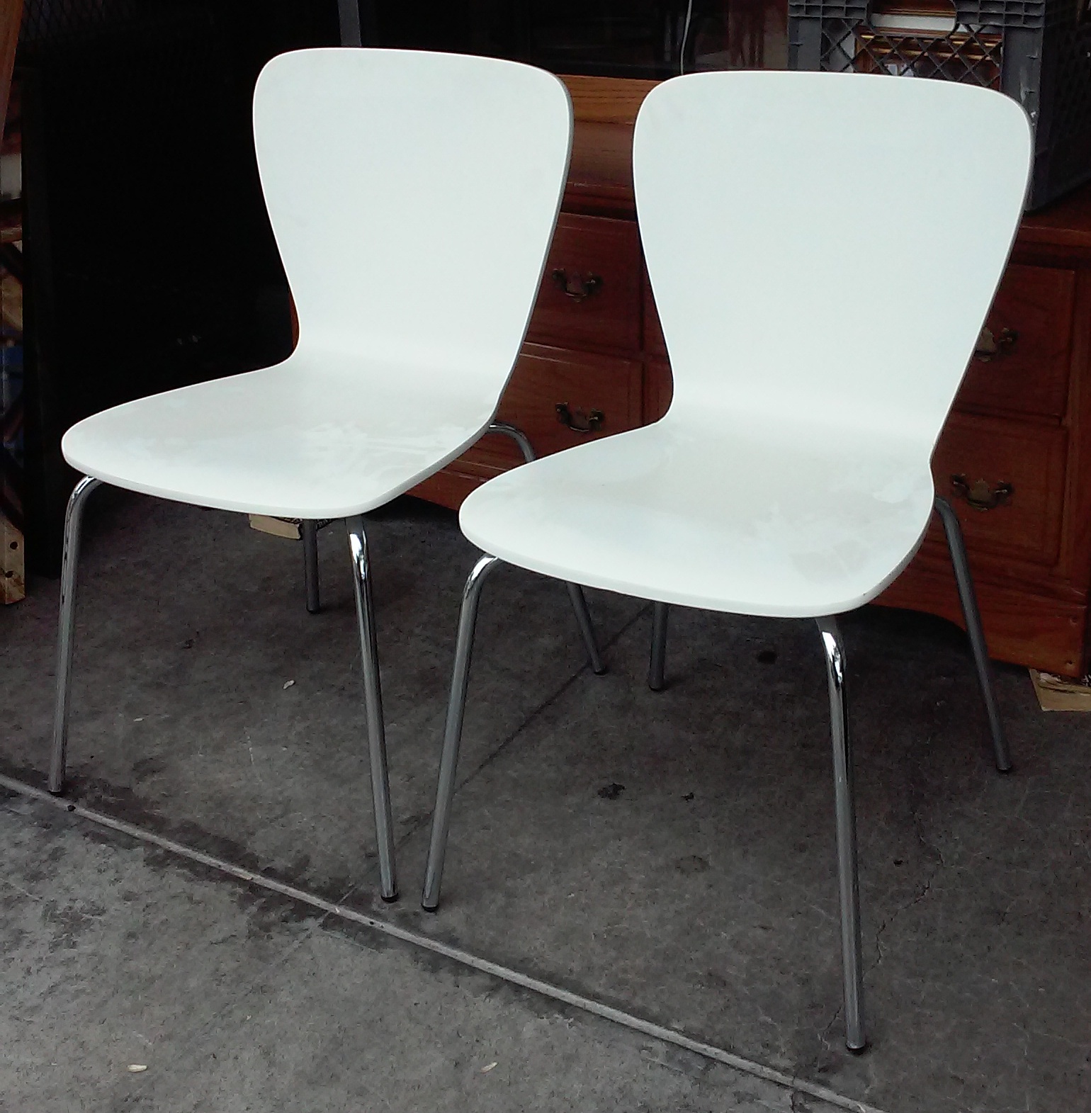 UHURU FURNITURE & COLLECTIBLES SOLD 19039 Crate and Barrel Chrome and Bent Wood Dining Chairs