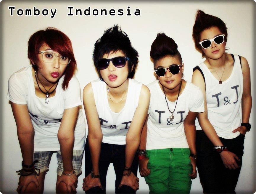 Icha Tomboy Indonesia Konsep Band Beranggotakan 4 Cewe Aciko Bebek