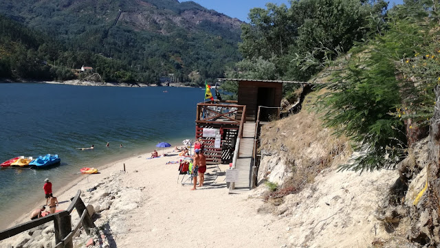 Entrada da praia fluvial do Ipanema