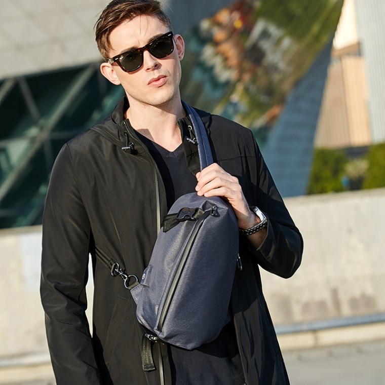 Túi Đeo Chéo Đẳng Cấp ReeYee RY-210 – Navy