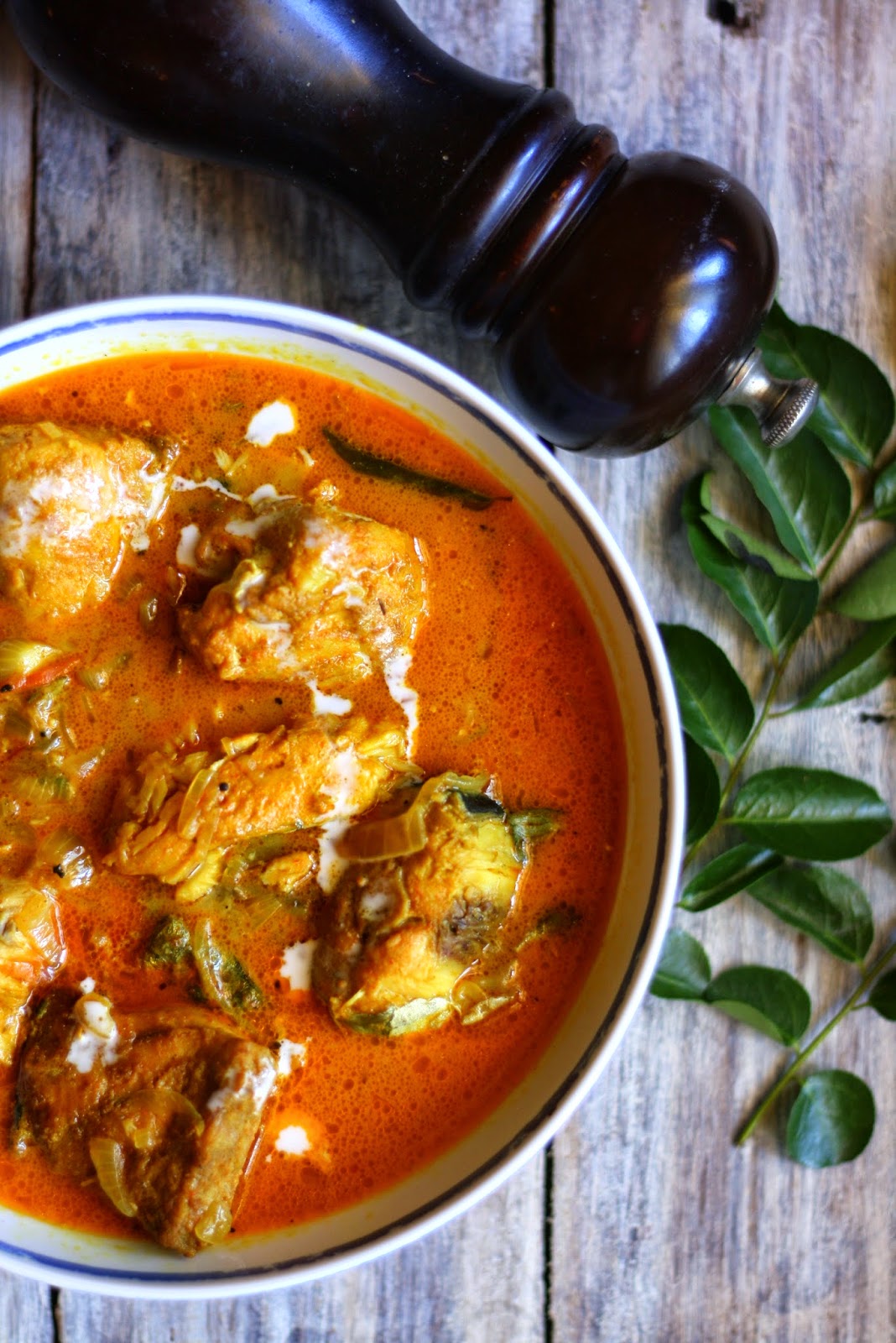 For the love of food! Thenga paalu meenu curry / Fish curry in coconut