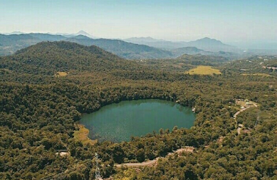 Danau Rana Mese Flores,wajib anda kunjungi.
