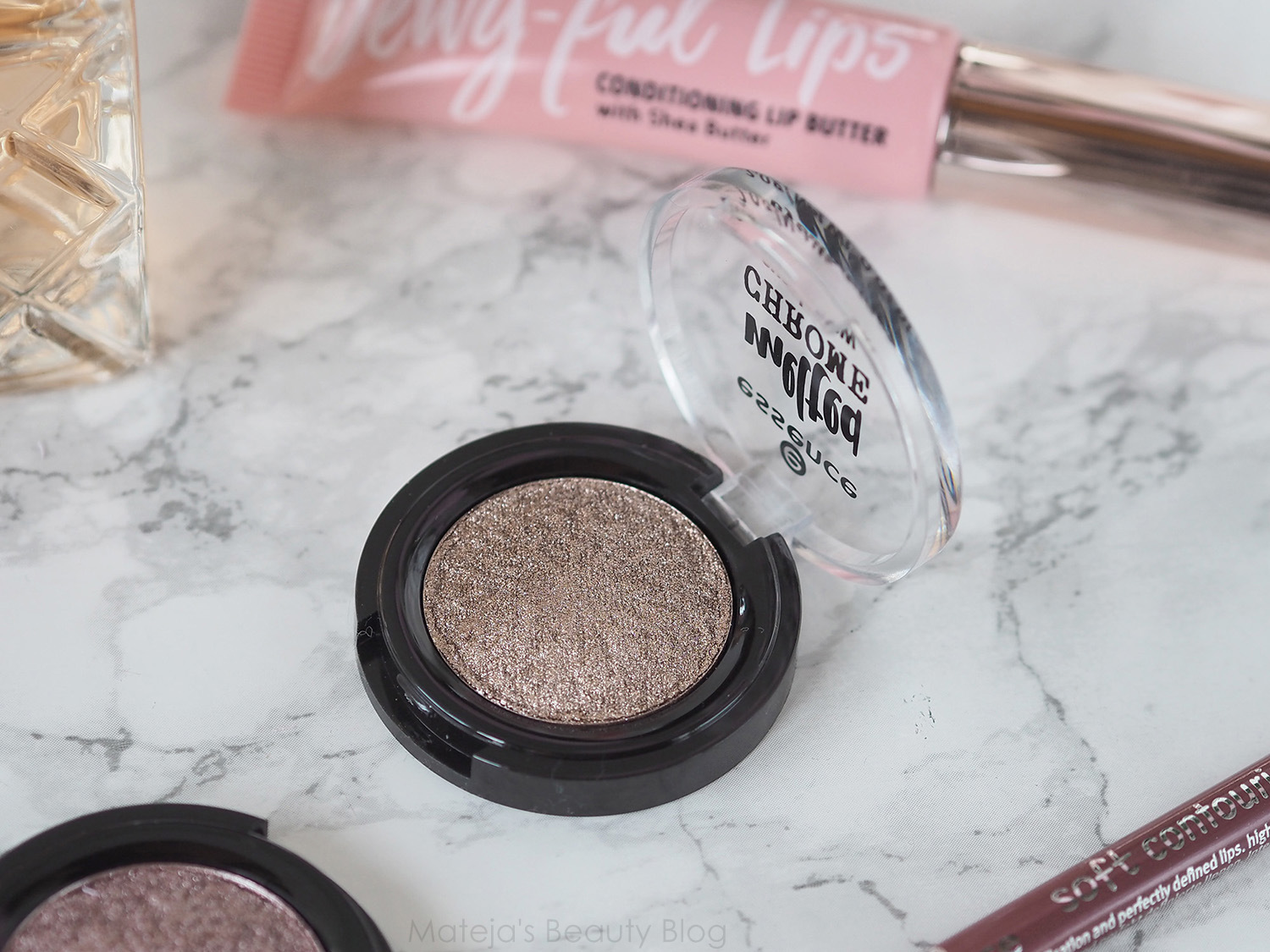 Essence Melted Chrome Eyeshadow Mateja's Beauty Blog