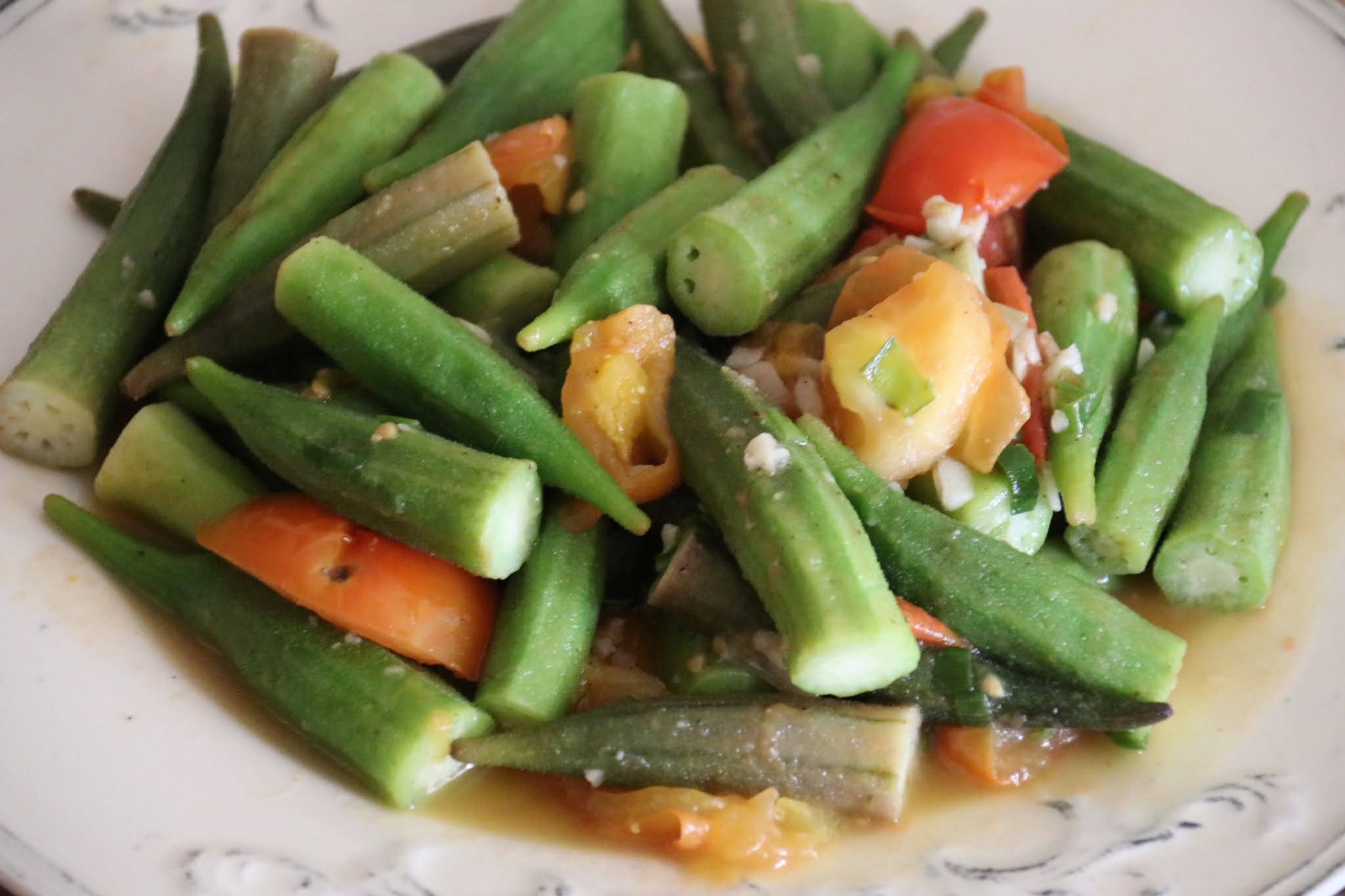 Boriville Okra with Tomato Stirfry (đậu bắp xào cà chua) Recipe