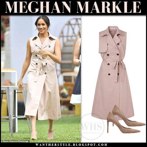Meghan Markle in beige sleeveless trench in South Africa on October 2 I want her style What