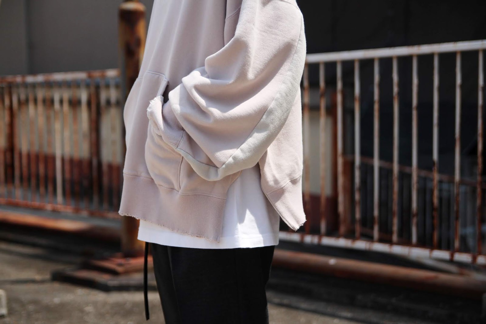 stein AMSTERDAM ダメージスウェット stein ダメージスウェット