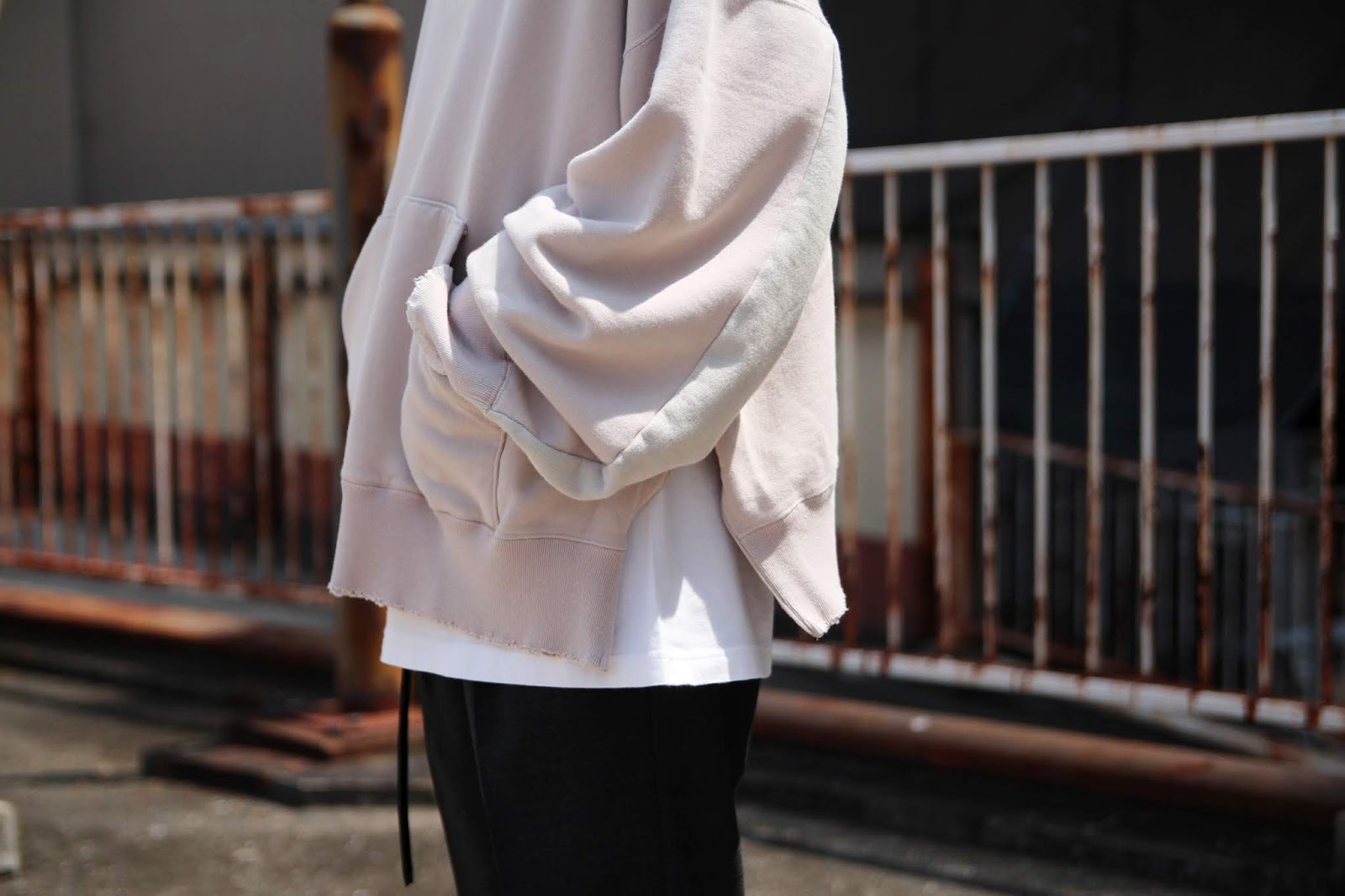 stein / シュタイン「OVERSIZED REBUILD SWEAT HOODED PINK BEIGE」 - input staff blog