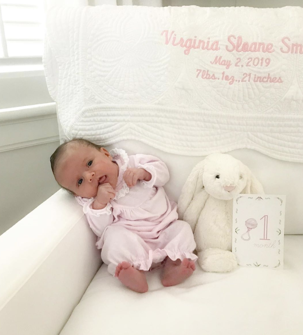 first month baby photos