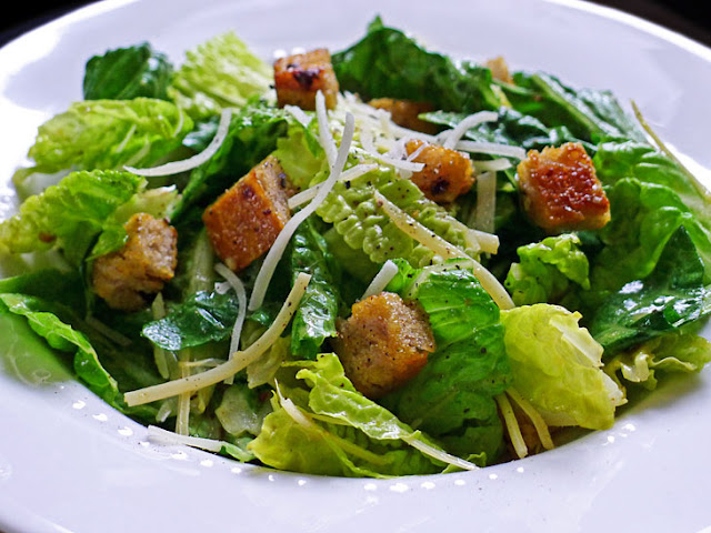 Cooking Weekends: Caesar Salad