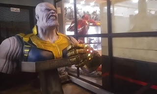 Thanos menjaga pintu Iconic gelato cafe Jogja