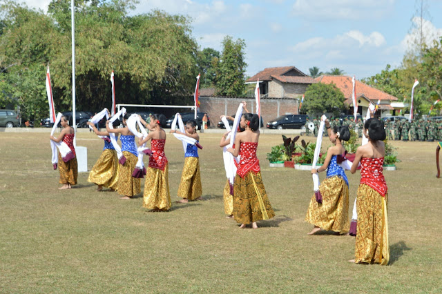 Tari Gambyong Khas Surakarta Turut Meriahkan Penutupan TMMD Kodim Klaten   