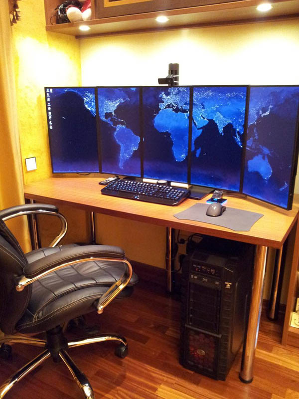 The World In Pictures 18 computer stations truly amazing
