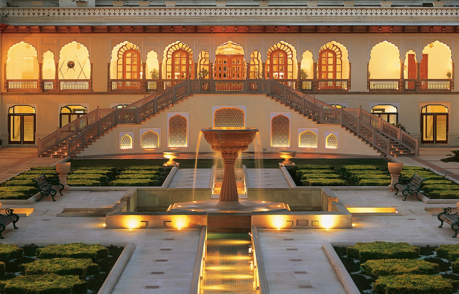 Passion For Luxury : RAMBAGH PALACE, JAIPUR