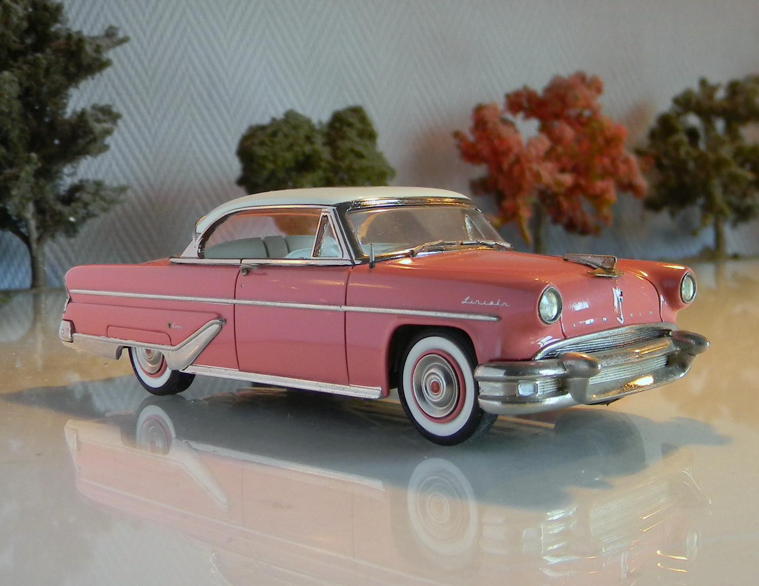 Motor City USA MC65 Lincoln Capri 1955