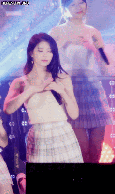 c1e090019e454af15bfd79ecc19f3026818e5232.gif