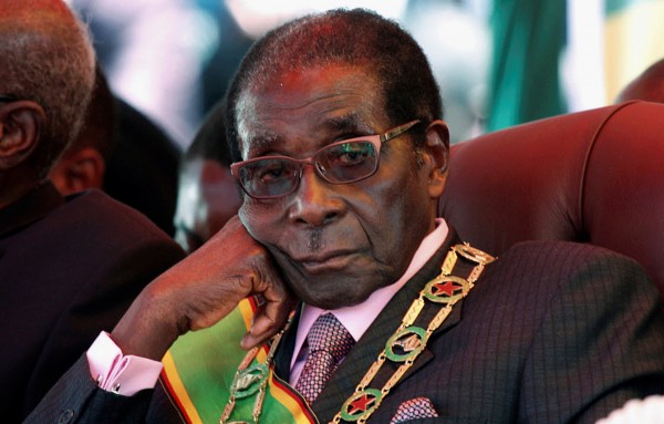 Operesheni Kumg'oa Mugabe Yaibua Mambo Mazito