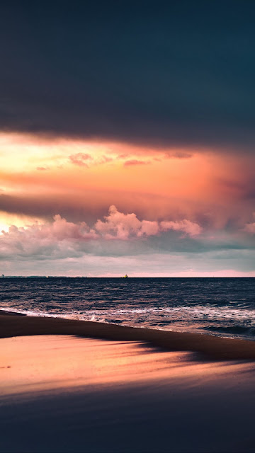 Screen background Sea, beach, sunset, clouds, sand HD Screen background Sea, beach, sunset, clouds, sand HD