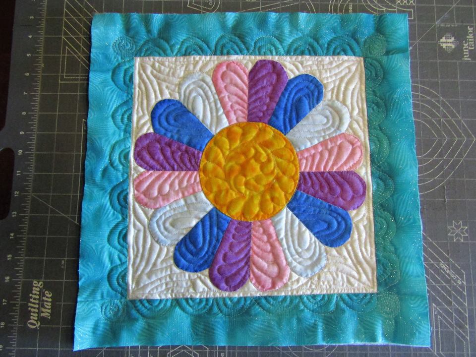 The Free Motion Quilting Project How to Quilt a Super Sixteen Dresden