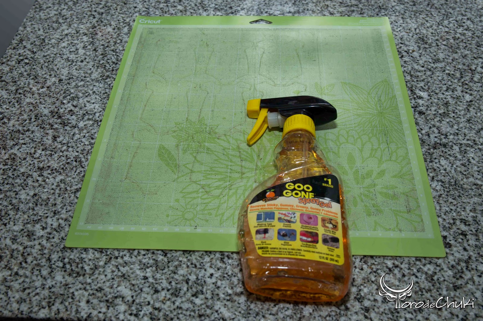 How to use Aleenes tack it over and over to make your cricut mats sticky  again. 