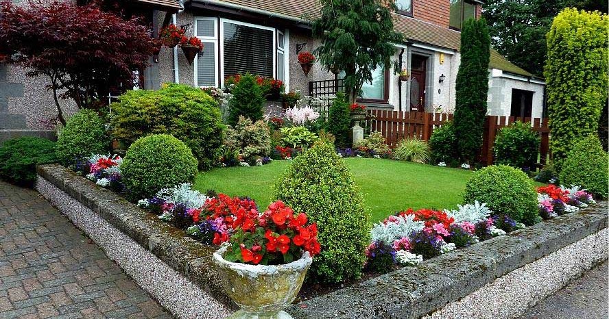 Taman Bunga Depan Rumah - Model Rumah Minimalis 2020