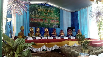 Khotmil Qur'an Santriwan Santriwati Desa Tunjungtejo di Arak Mengelilingi Desa Pituruh