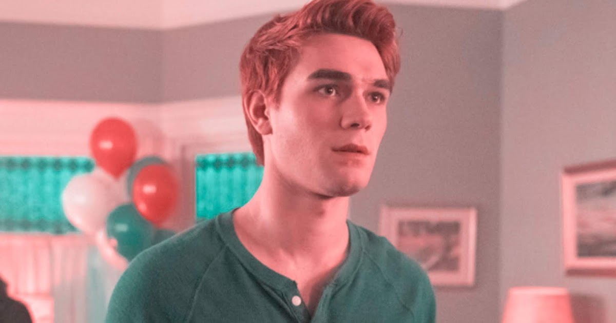 Riverdale KJ Apa Says He'll Stay on Riverdale for the Next 3 Years