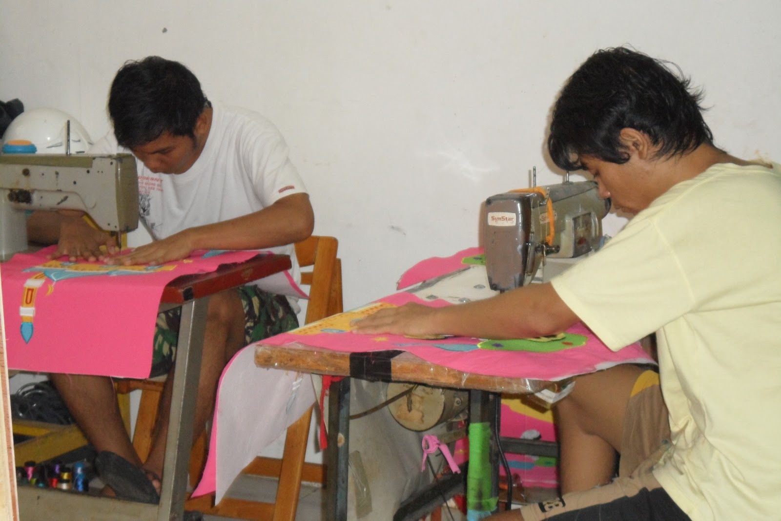 Galeri Foto Workshop "Sajadah Anak" : produsen mukena anak, sajadah