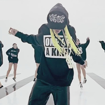 G-Dragon One Of A King logo hoodie sweatshirt