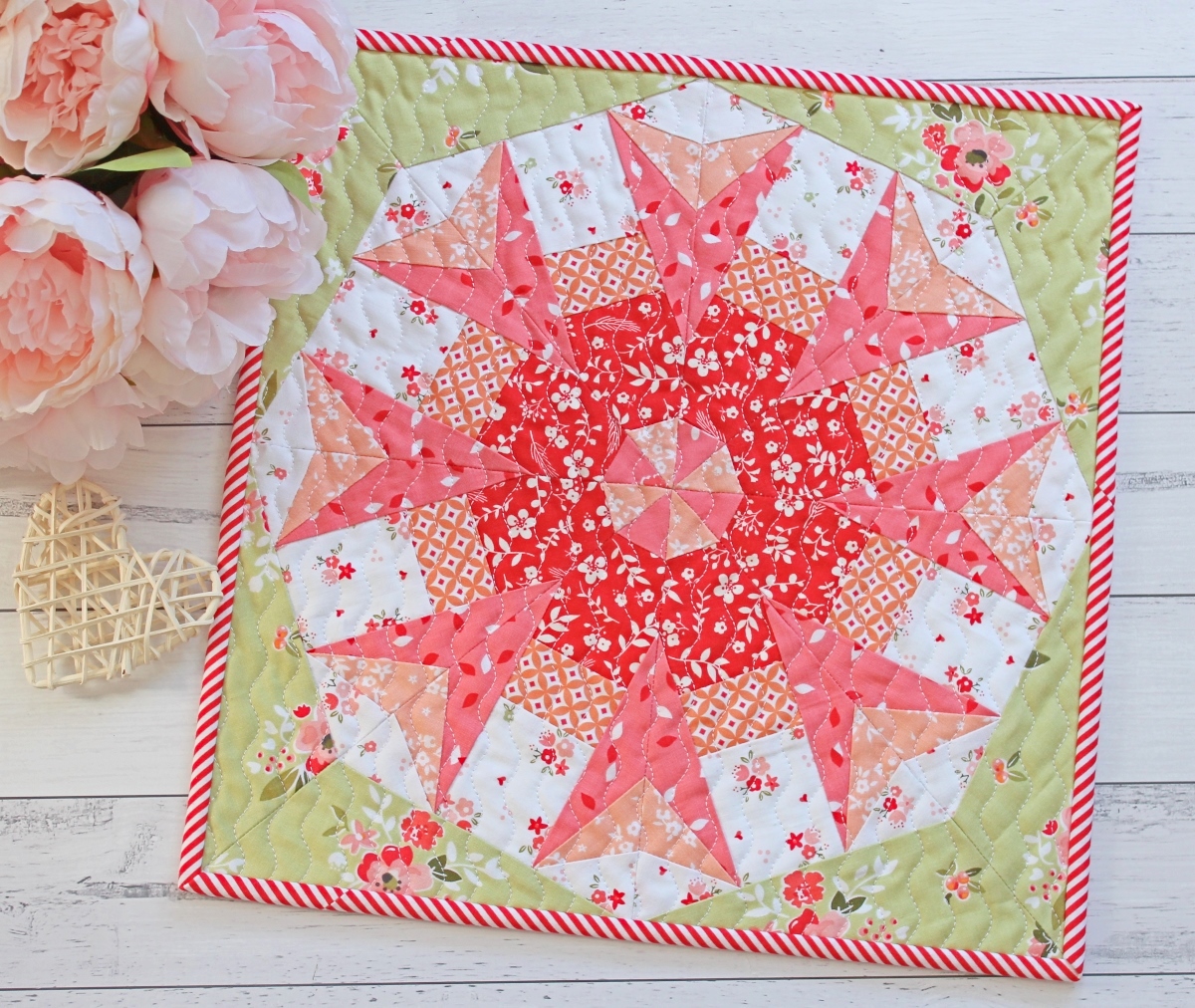 Amelia Mini Quilt PDF Pattern Threadbare Creations