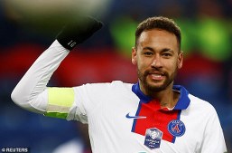 PSG star Neymar returns to training on the pitch' ahead UCL clash against Barca