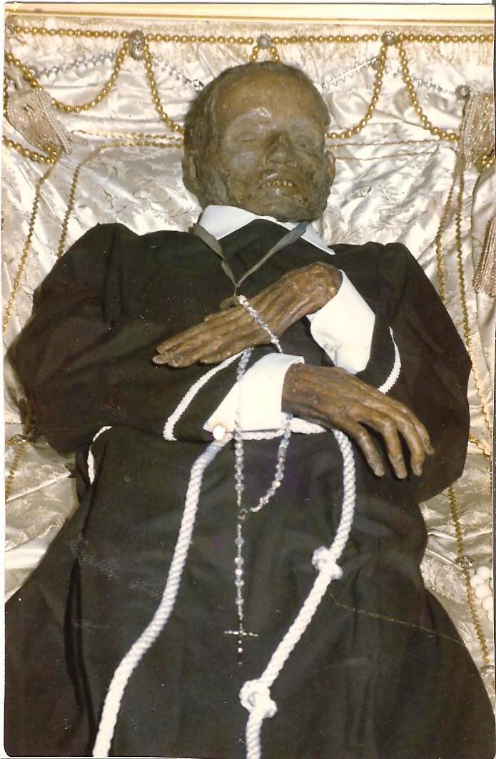 Os carreiros da História: O "santinho" popular de Beire